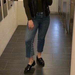 Cropped jeans. Great condition. Loft size 8/29